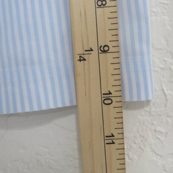 Brooks Brother* Men's Short Sleeve Button Down Curved Hem Pocket Shirt~ Medium - Picture 8 of 9